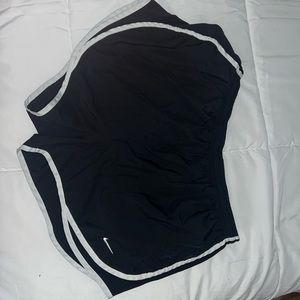 Nike Women’s Dry Tempo Shorts